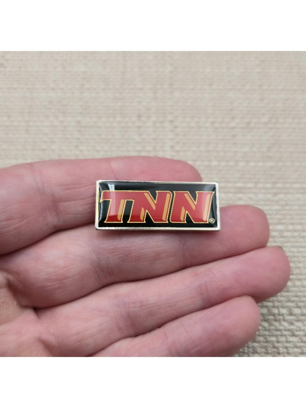 Vintage TNN The Nashville Network TV Cable Channel Logo Lapel Pin A8664